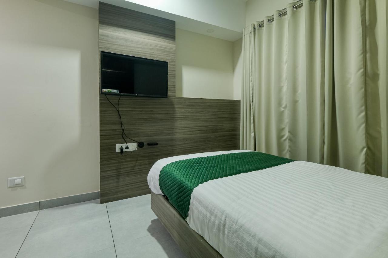 The Heartland Business Hotel, Trivandrum Тривандрум Экстерьер фото
